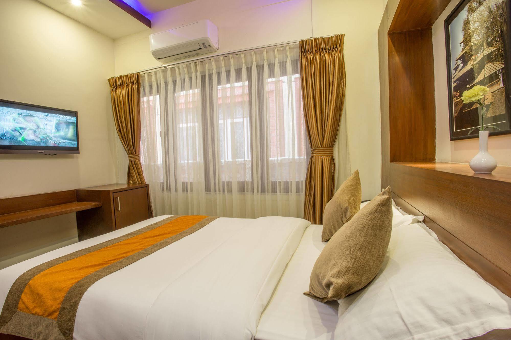 Aryatara Kathmandu Hotel Ngoại thất bức ảnh